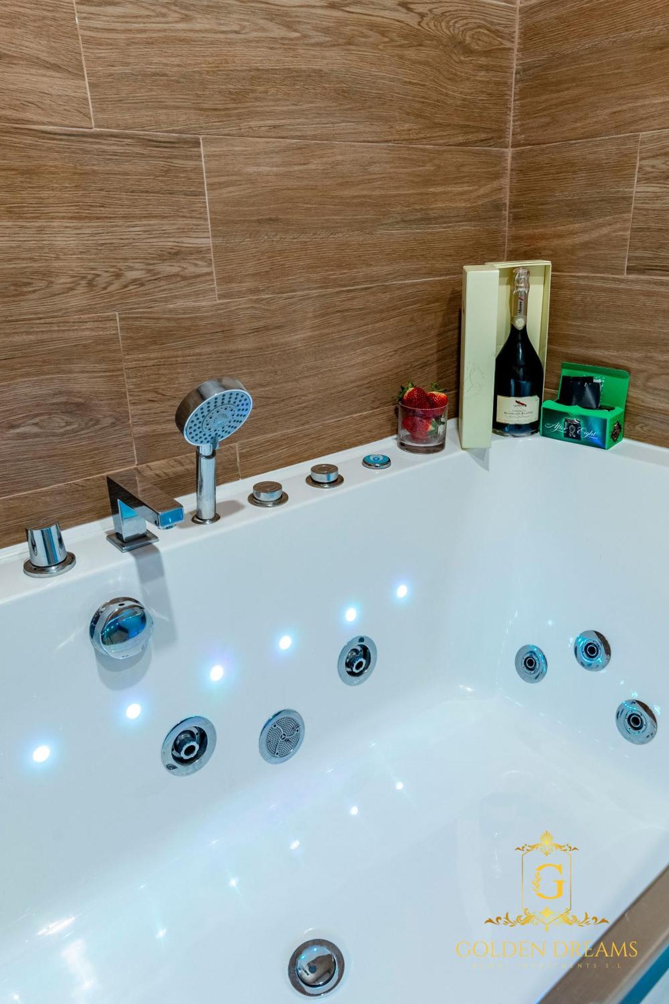 Luxe Apartment Madrid 7 Paradas De Metro De Sol Eksteriør bilde